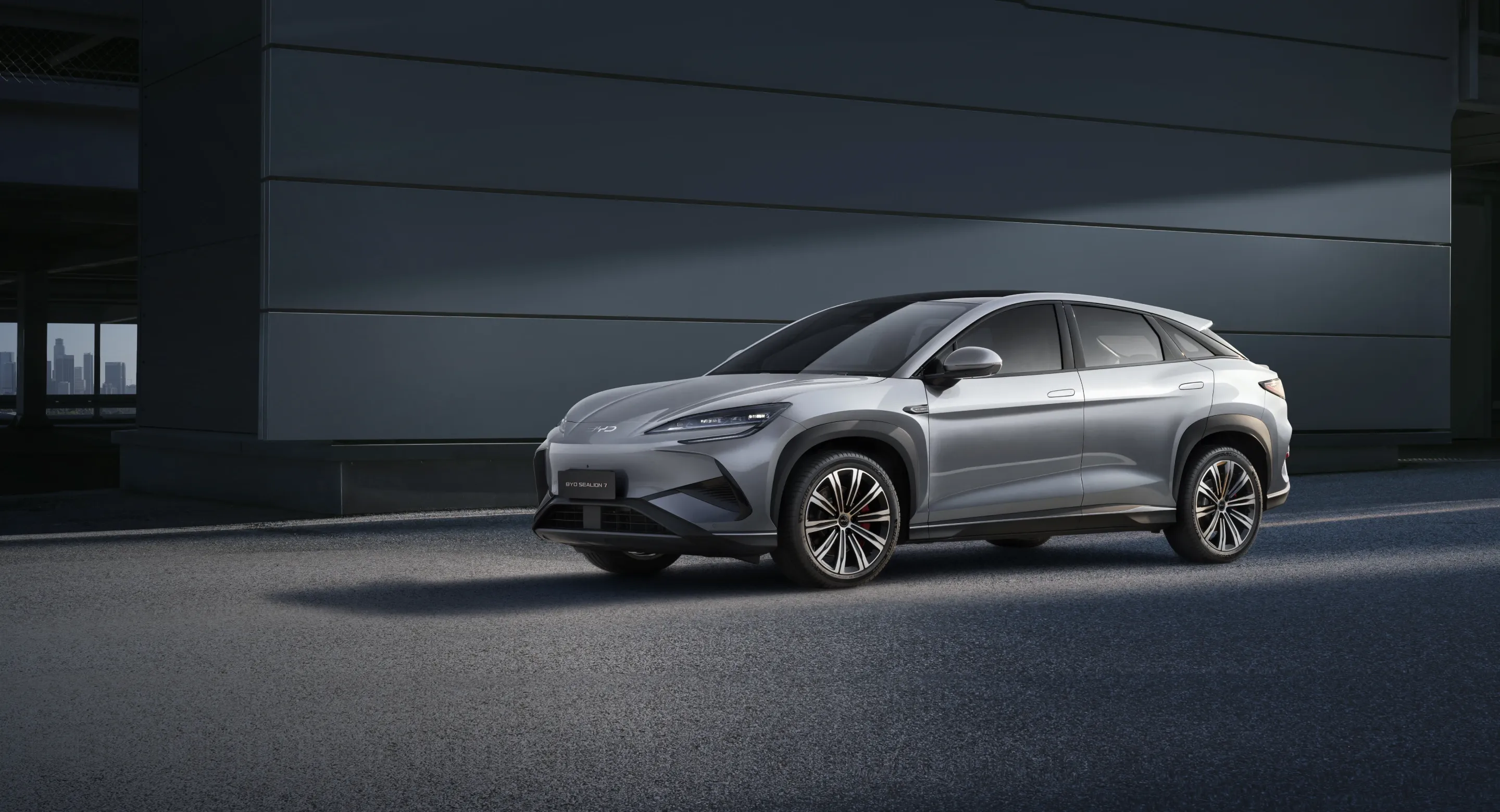 BYD Sealion 7 1